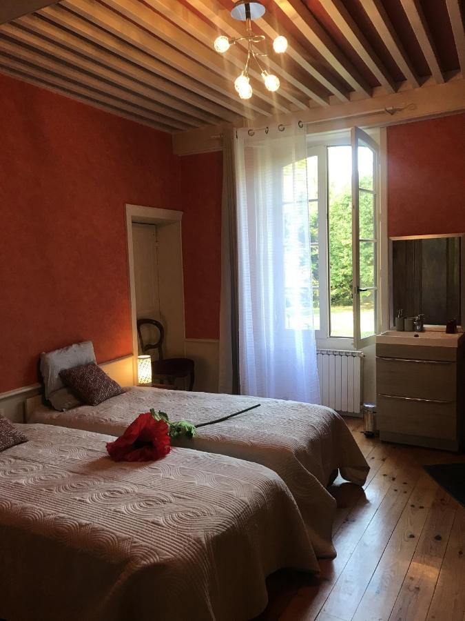 Domaine Des Chabriers Bed & Breakfast Ourches Dış mekan fotoğraf