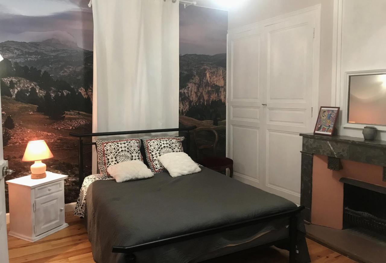 Domaine Des Chabriers Bed & Breakfast Ourches Dış mekan fotoğraf